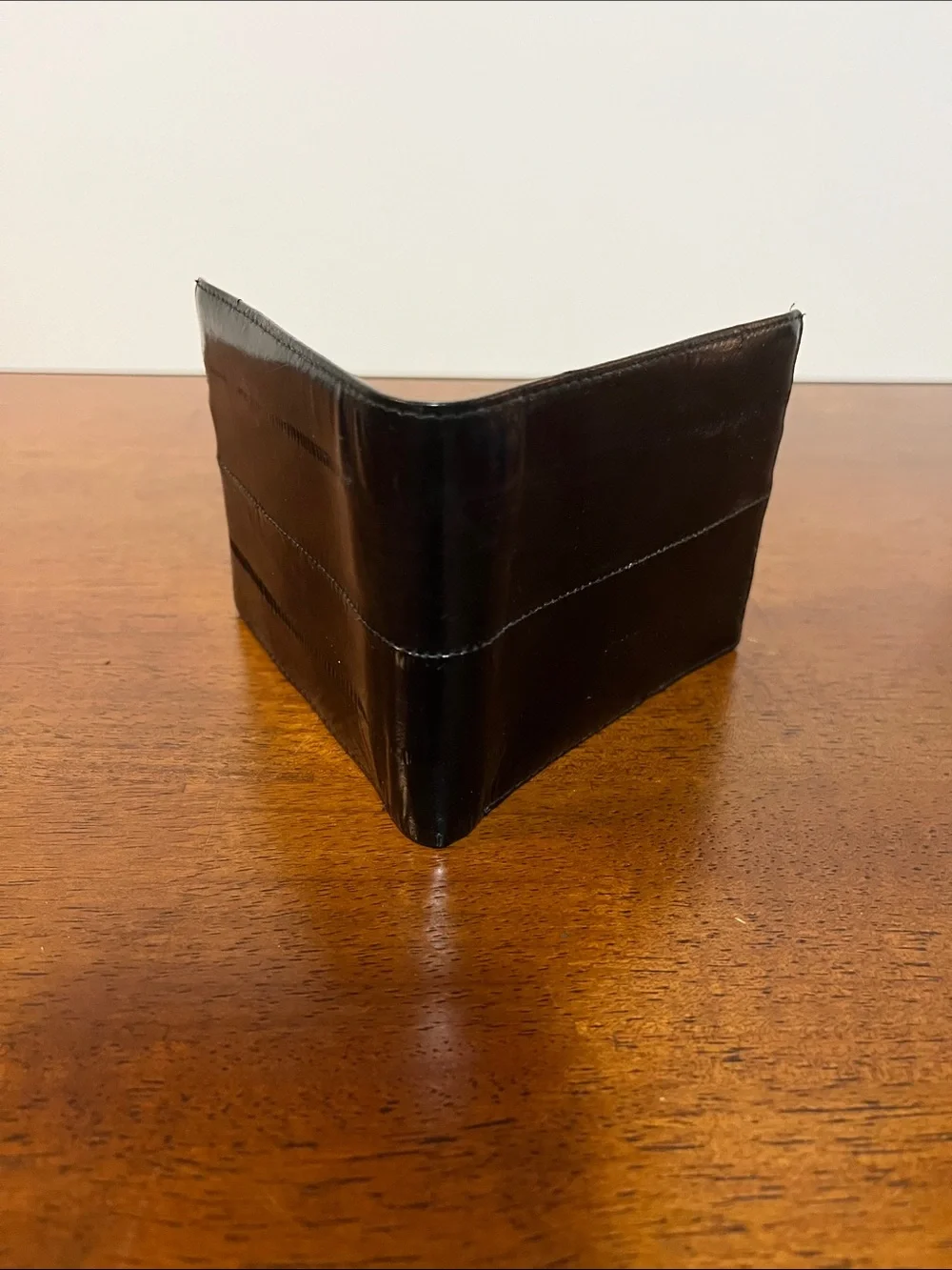 Men's Black Eel Skin Bifold Wallet - Smooth Finish